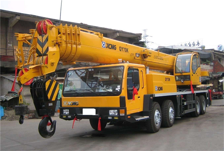 开阳县吊车出租选择重点