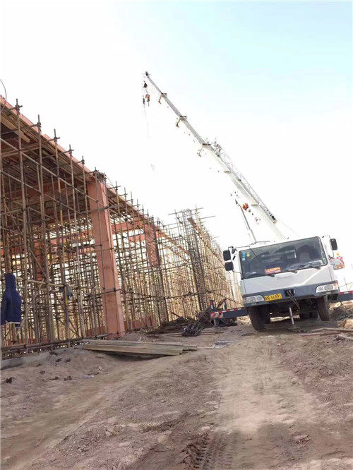 开阳县吊车作业的安全注意事项有哪些？