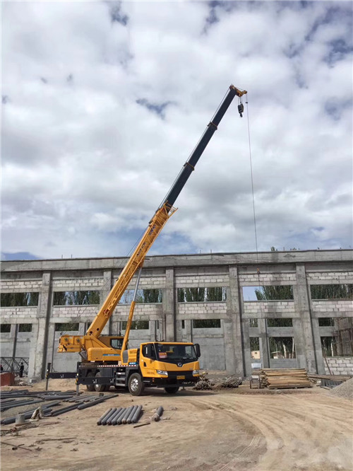 开阳县吊装作业前会做设备检查吗？安全保障措施有哪些？